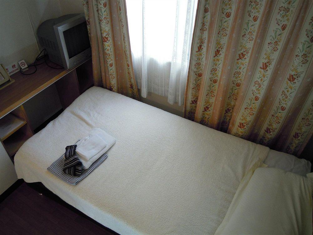 Eishinkan Hotel Tokio Buitenkant foto