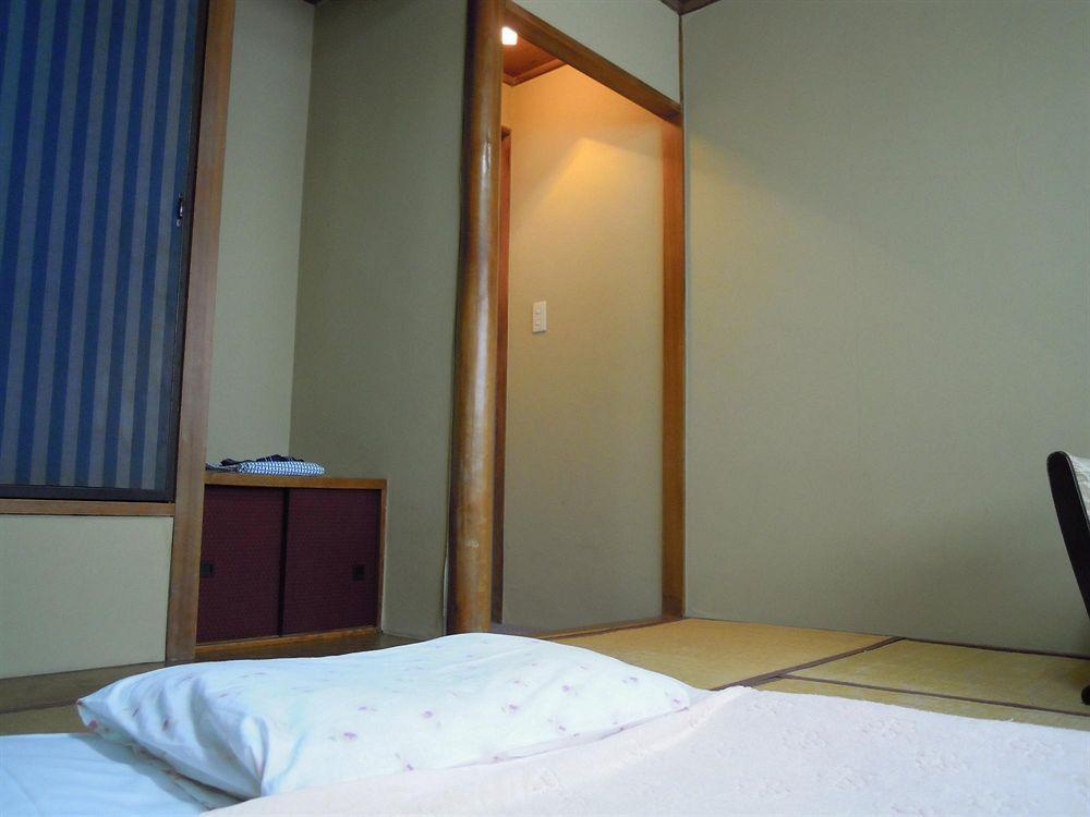 Eishinkan Hotel Tokio Buitenkant foto